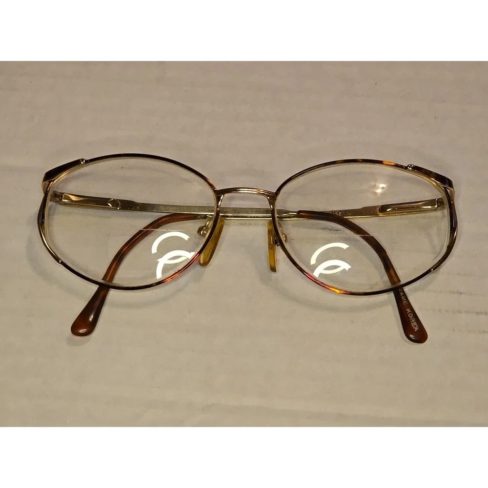 Vintage Oleg Cassini 1022 Tortoise Eyeglass Frames 54-17-137 Made in Italy